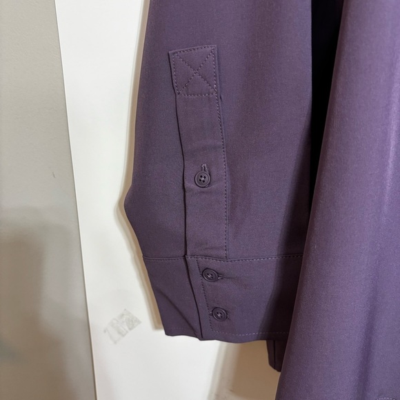 Modern Ambition Women’s XL Purple Button-Up Shirt Recycled Fabric Hidden Buttons - Picture 10 of 12
